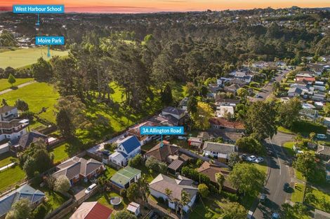 Photo of property in 1/3 Allington Road, Massey, Auckland, 0614