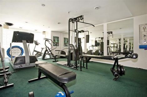 Photo of property in 2h/175 Hurstmere Road, Takapuna, Auckland, 0622