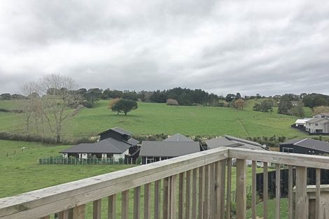 Photo of property in 8 Stile Place, Pukekohe, 2120