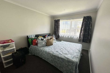 Photo of property in 8/20 Glanmire Road, Newlands, Wellington, 6037