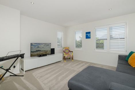 Photo of property in 215a Oceanbeach Road, Mount Maunganui, 3116