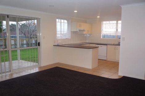 Photo of property in 8 Frederick Reece Drive, The Gardens, Auckland, 2105