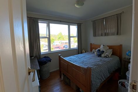 Photo of property in 33 Chippendale Crescent, Birkdale, Auckland, 0626