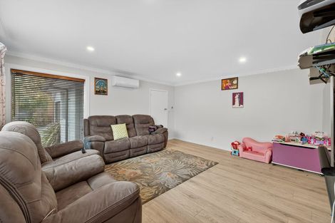 Photo of property in 287 Burwood Road, Burwood, Christchurch, 8083