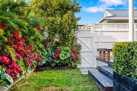 Photo of property in 1/20 Corrella Road, Belmont, Auckland, 0622