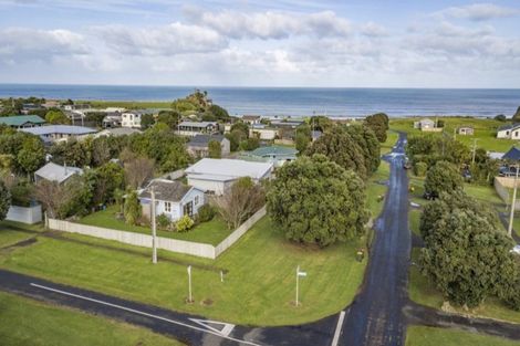 Photo of property in 11 Kepa Street, Ohawe, Hawera, 4671