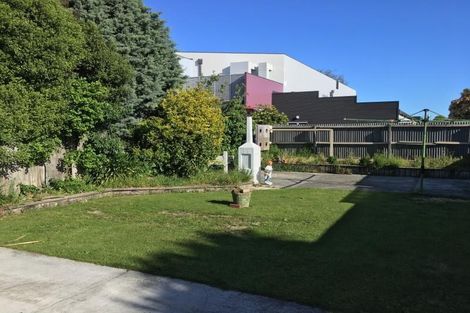 Photo of property in 4 Haynes Avenue, Upper Riccarton, Christchurch, 8041