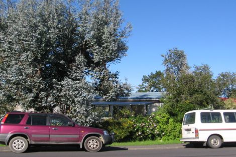 Photo of property in 10 Withers Road, Glen Eden, Auckland, 0602