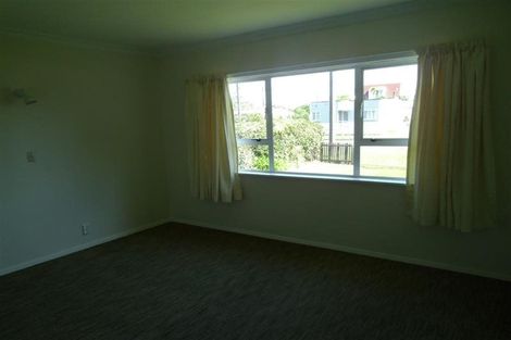 Photo of property in 1 Toi Street, Otaki Beach, Otaki, 5512