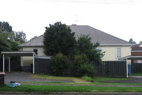 Photo of property in 128 Mount Smart Road, Onehunga, Auckland, 1061