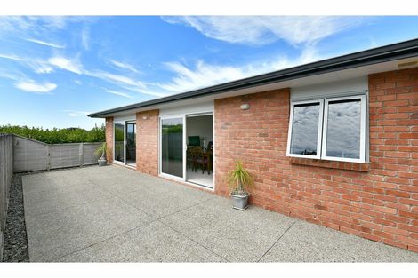 Photo of property in 8 Bayview Park Lane, Orewa, 0931