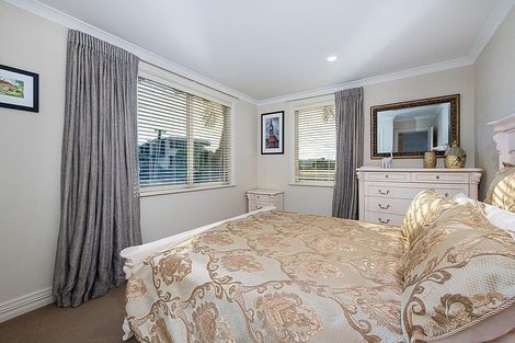 Photo of property in 375 Beach Road, Mairangi Bay, Auckland, 0630