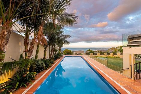 Photo of property in 375 Beach Road, Mairangi Bay, Auckland, 0630