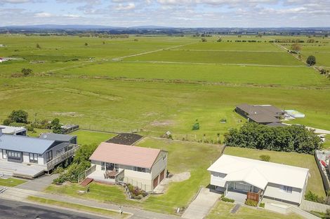 Photo of property in 142 Pukehina Parade, Pukehina, Te Puke, 3189