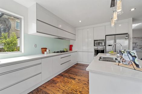 Photo of property in 25 Ballyboe Place, Pinehill, Auckland, 0632