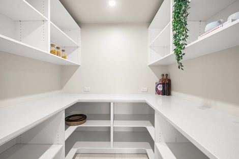 Photo of property in 30 Davaar Crescent, Broomfield, Christchurch, 8042