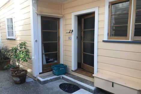 Photo of property in 25 Moir Street, Mount Victoria, Wellington, 6011