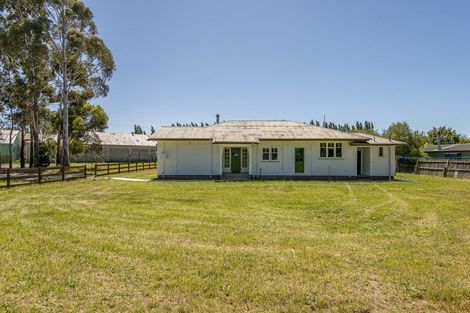 Photo of property in 1467 Main Road North, Waikuku, Rangiora, 7473