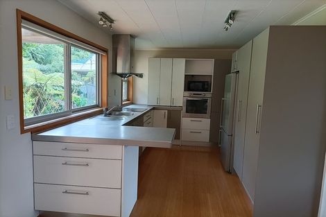 Photo of property in 7 Stanhope Grove, Korokoro, Lower Hutt, 5012