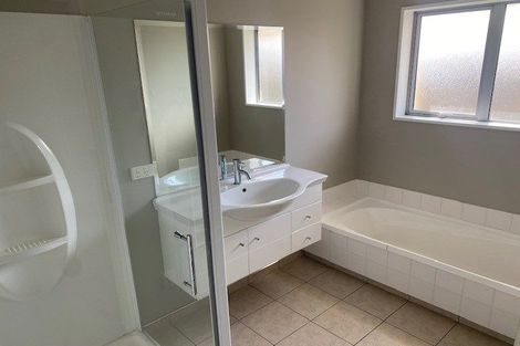 Photo of property in 26 Foresters Crescent, Parklands, Christchurch, 8083