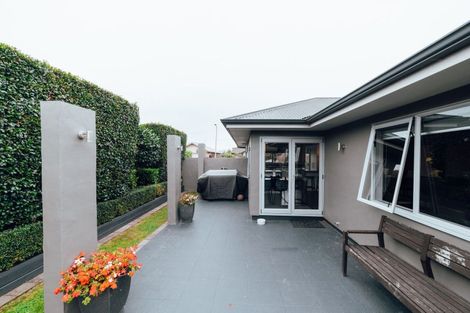 Photo of property in 12 Liberty Grove, Kelvin Grove, Palmerston North, 4414