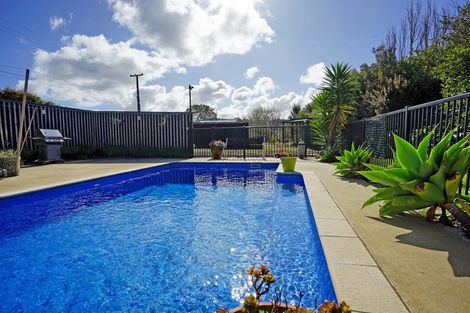 Photo of property in 223 Pine Valley Road, Dairy Flat, Silverdale, 0992