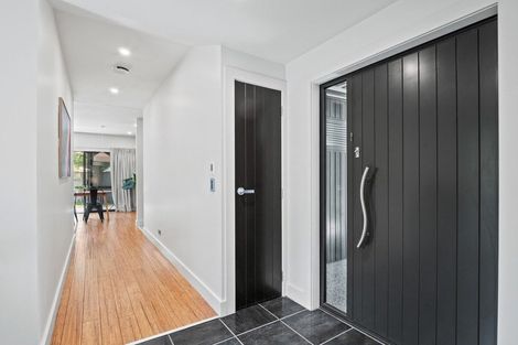 Photo of property in 32 Quill Street, Lake Hayes, Queenstown, 9304