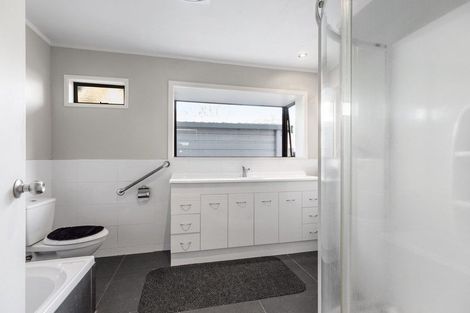 Photo of property in 152 Cameron Road, Te Puke, 3119