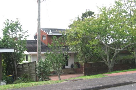 Photo of property in 22 Deane Avenue, Titirangi, Auckland, 0604