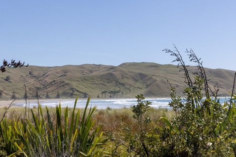Photo of property in 4a Shoal Beach Road, Aramoana, Omakere, 4271