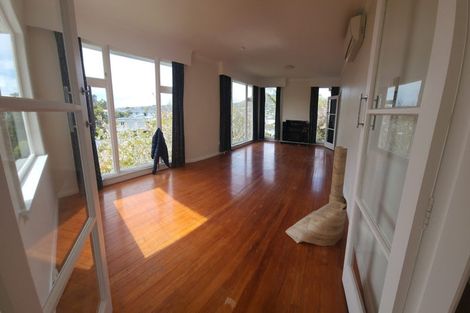 Photo of property in 19 David Crescent, Karori, Wellington, 6012