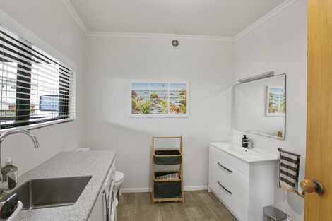 Photo of property in 3/23a Hamblyn Street, Strandon, New Plymouth, 4312