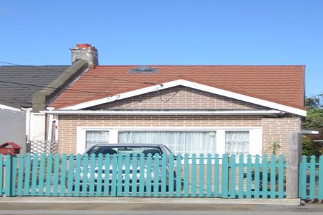 Photo of property in 117 Apu Crescent, Lyall Bay, Wellington, 6022