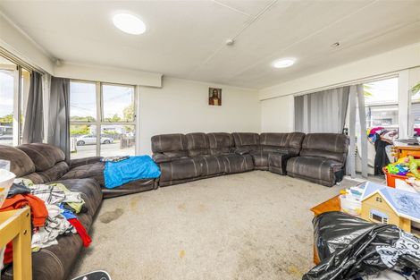 Photo of property in 21 Olive Crescent, Papatoetoe, Auckland, 2025