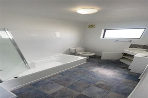 Photo of property in 18 Commins Road, Onerahi, Whangarei, 0110