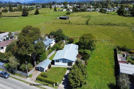 Photo of property in 42 Meihana Street, Takaka, 7110