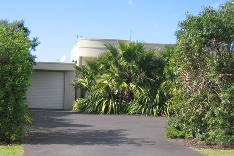 Photo of property in 126 Pipi Road, Whangamata, 3620