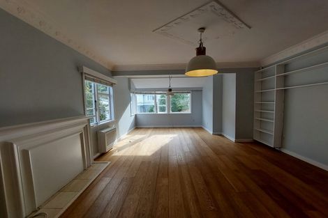 Photo of property in 100 Barnard Street, Wadestown, Wellington, 6012