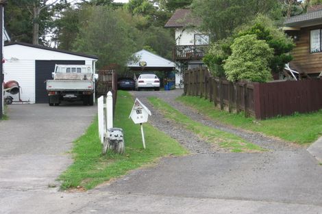 Photo of property in 15 Trengove Place, West Harbour, Auckland, 0618