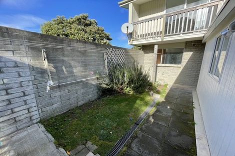 Photo of property in 1/7 Rangitane Street, Maupuia, Wellington, 6022