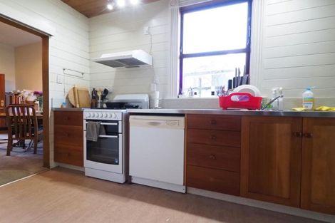 Photo of property in 16 Caroline Street, Mount Victoria, Wellington, 6011