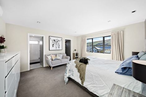Photo of property in 9 Bridesdale Drive, Lake Hayes, Queenstown, 9304