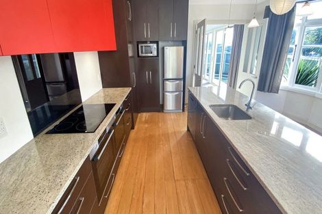 Photo of property in 24 Dryden Street, Sumner, Christchurch, 8081