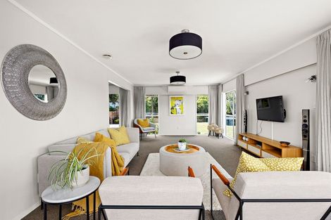 Photo of property in 22 Coromandel Crescent, Mairangi Bay, Auckland, 0630