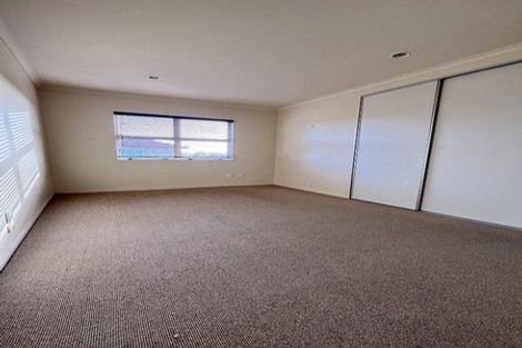 Photo of property in 4 Lime Crescent, Papakura, 2110