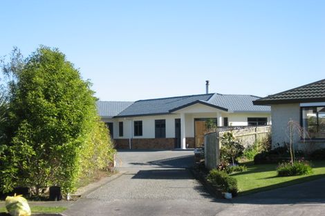 Photo of property in 9 Mcilwaine Place, Marton, 4710