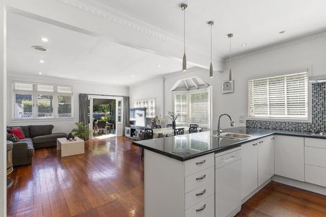 Photo of property in 16 Linwood Avenue, Mount Albert, Auckland, 1025