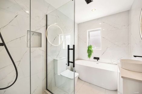 Photo of property in 16a Tyburnia Avenue, Mount Albert, Auckland, 1025