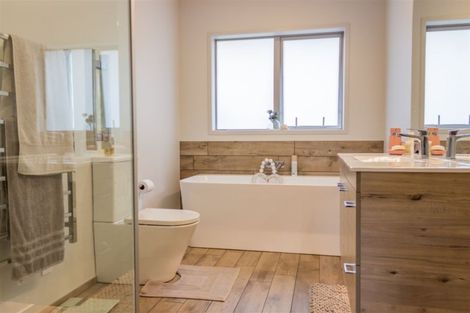 Photo of property in 29 Alderton Drive, Kerikeri, 0230