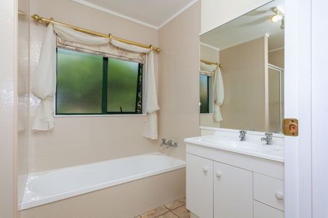 Photo of property in 124a Avalon Place, Whangamata, 3620